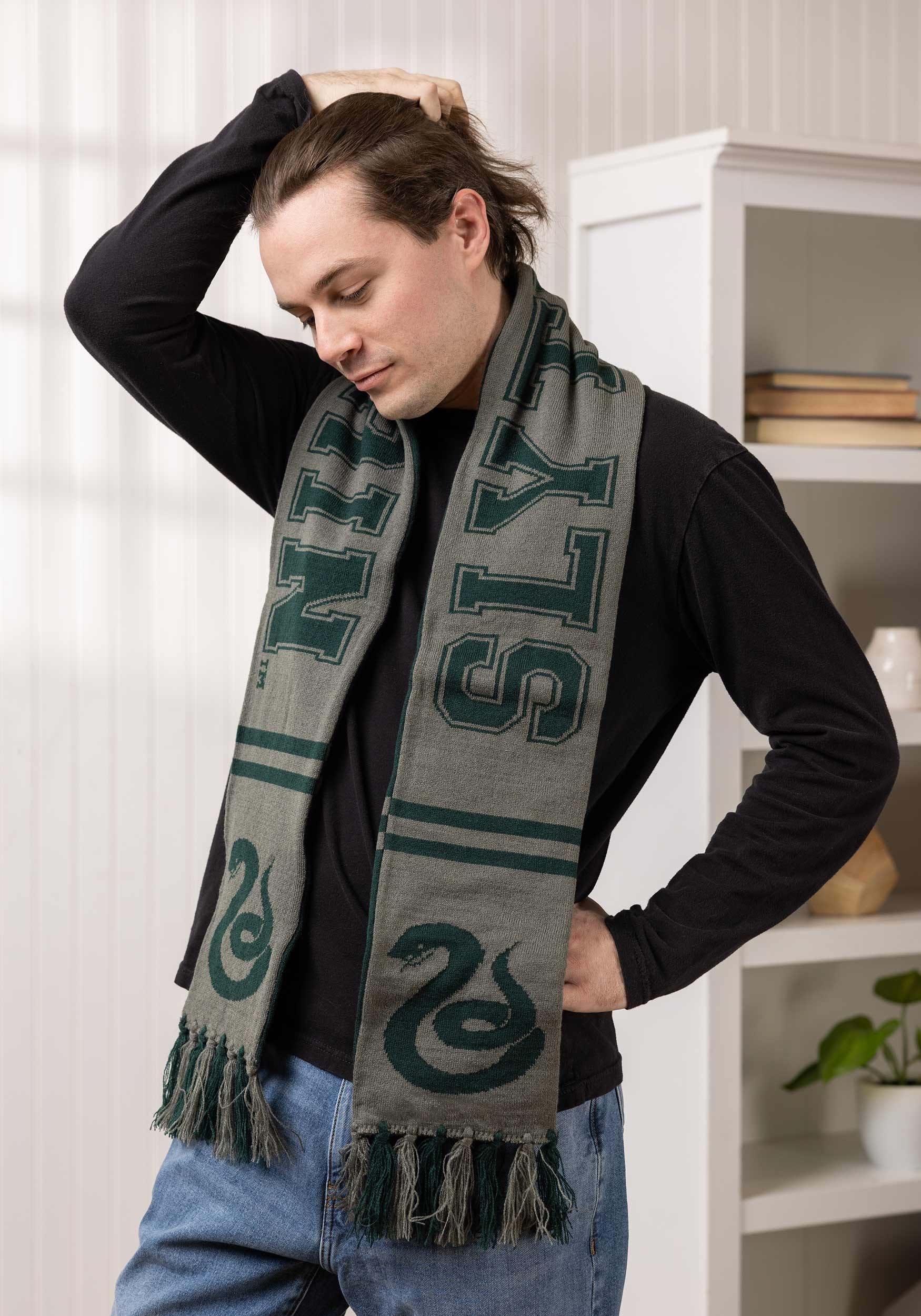 Harry Potter Slytherin Reversible Knit Scarf 8 Harry Potter Slytherin Reversible Knit Scarf