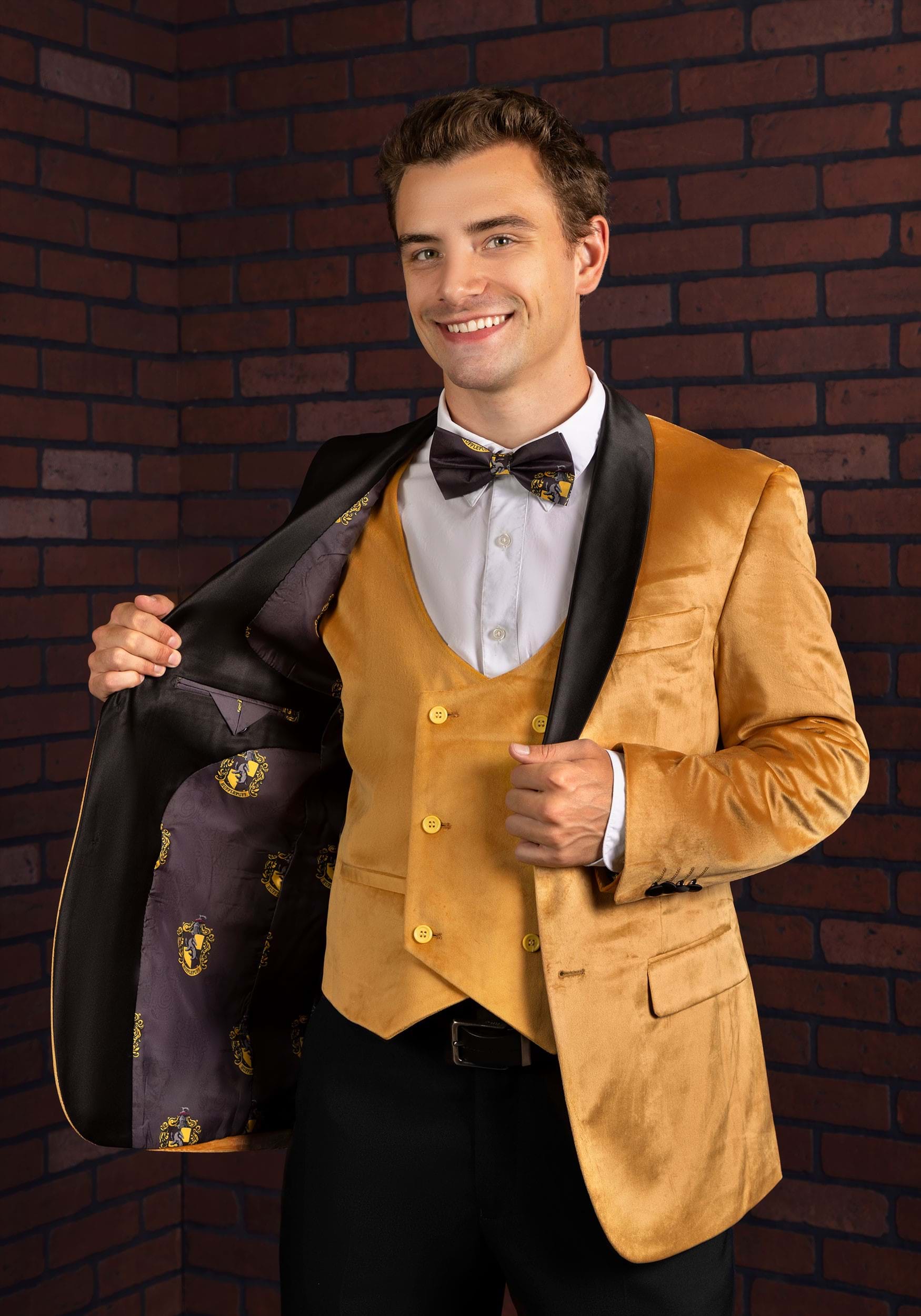 Harry Potter Hufflepuff Deluxe Men's Vest