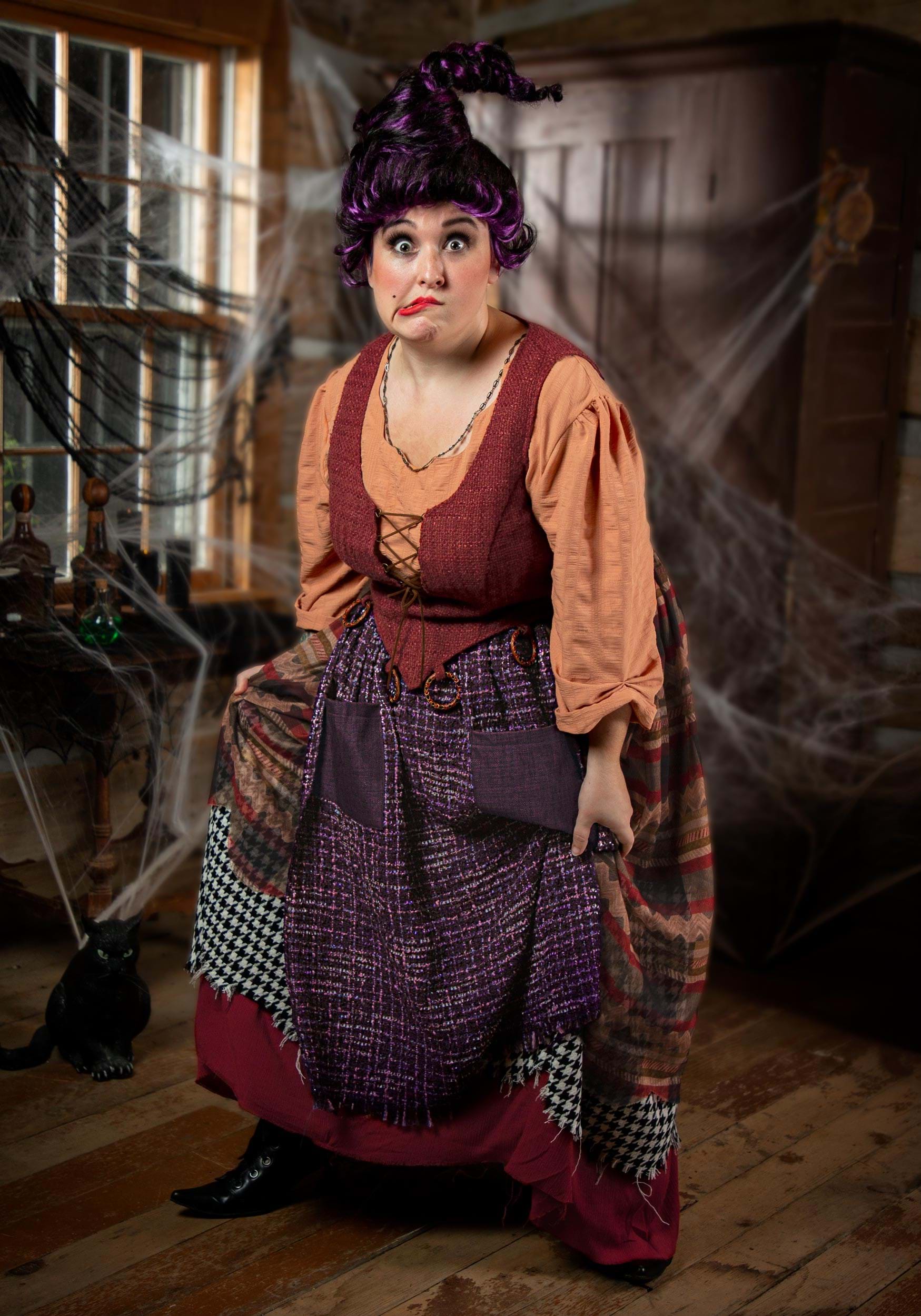 Mary Sanderson Costume for Plus Size Women from Disney鈥檚 Hocus Pocus