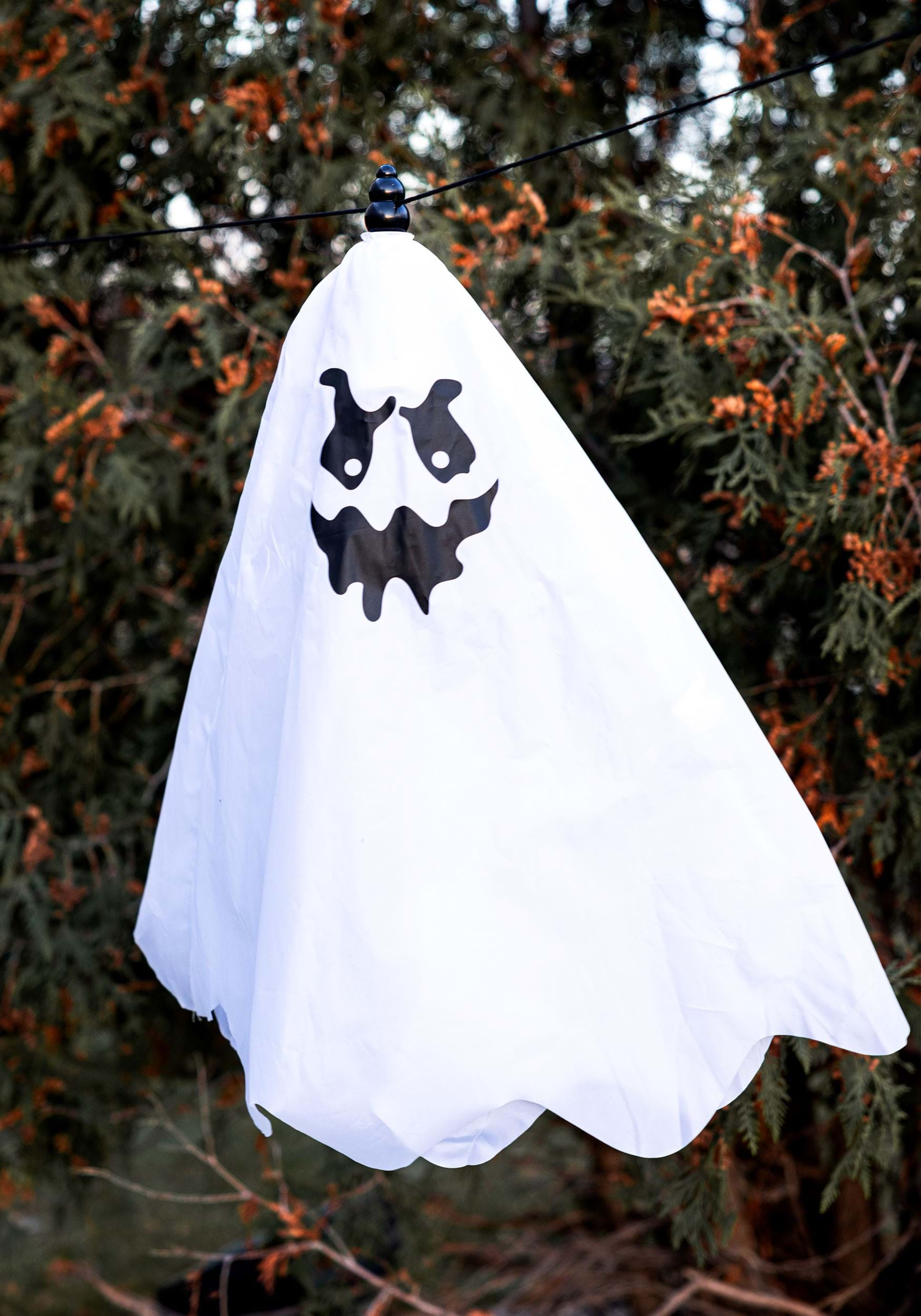 28-Inch Flying Spooky White Ghost Decoration 4 28-Inch Flying Spooky White Ghost Decoration