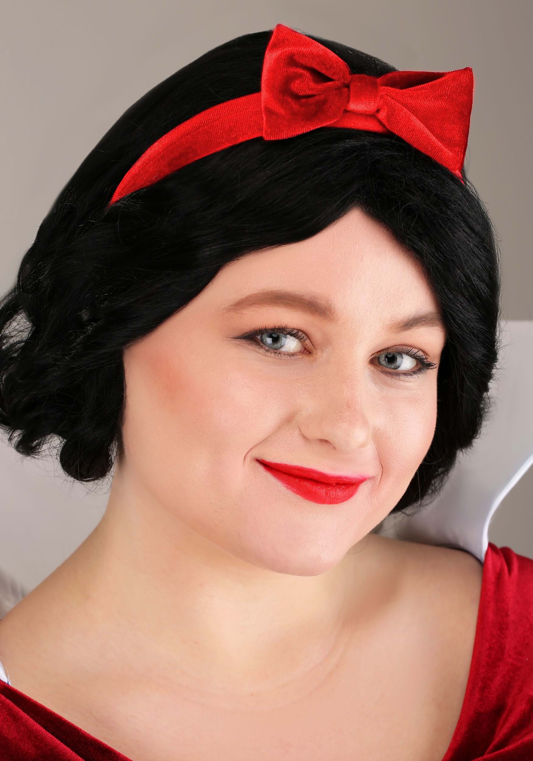Snow White Costume for Plus Size Women from Disney's Snow White