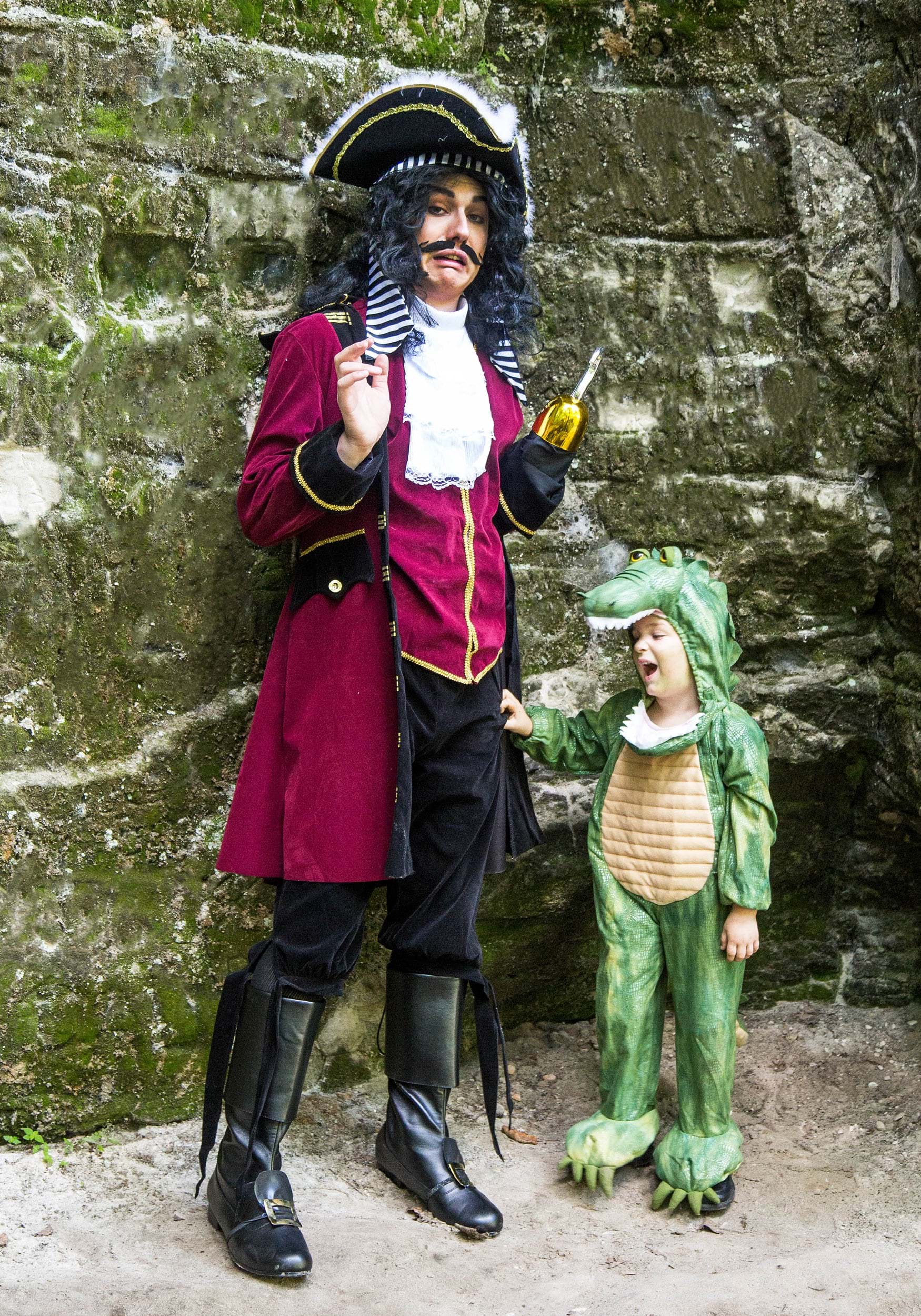 Plus Size Deluxe Captain Hook Costume for Men 2 Plus Size Deluxe Captain Hook Costume for Men