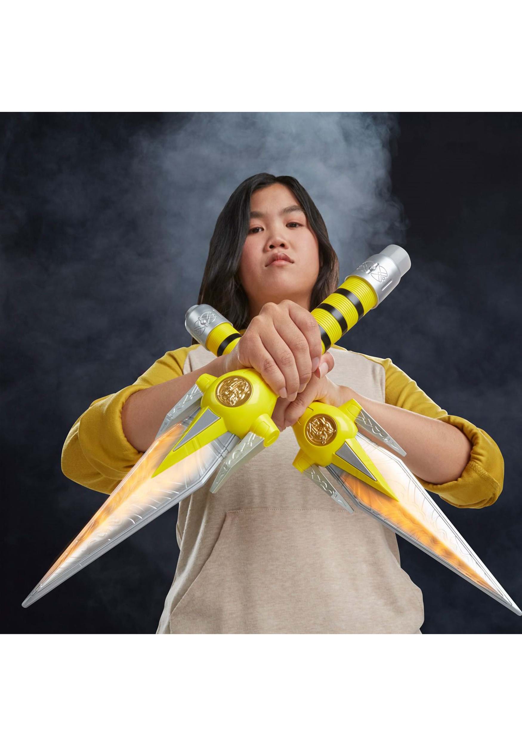 Power Rangers Lightning Collection Mighty Morphin Yellow Ranger Power Daggers Collectible Prop Replica 6 Power Rangers Lightning Collection Mighty Morphin Yellow Ranger Power Daggers Collectible Prop Replica