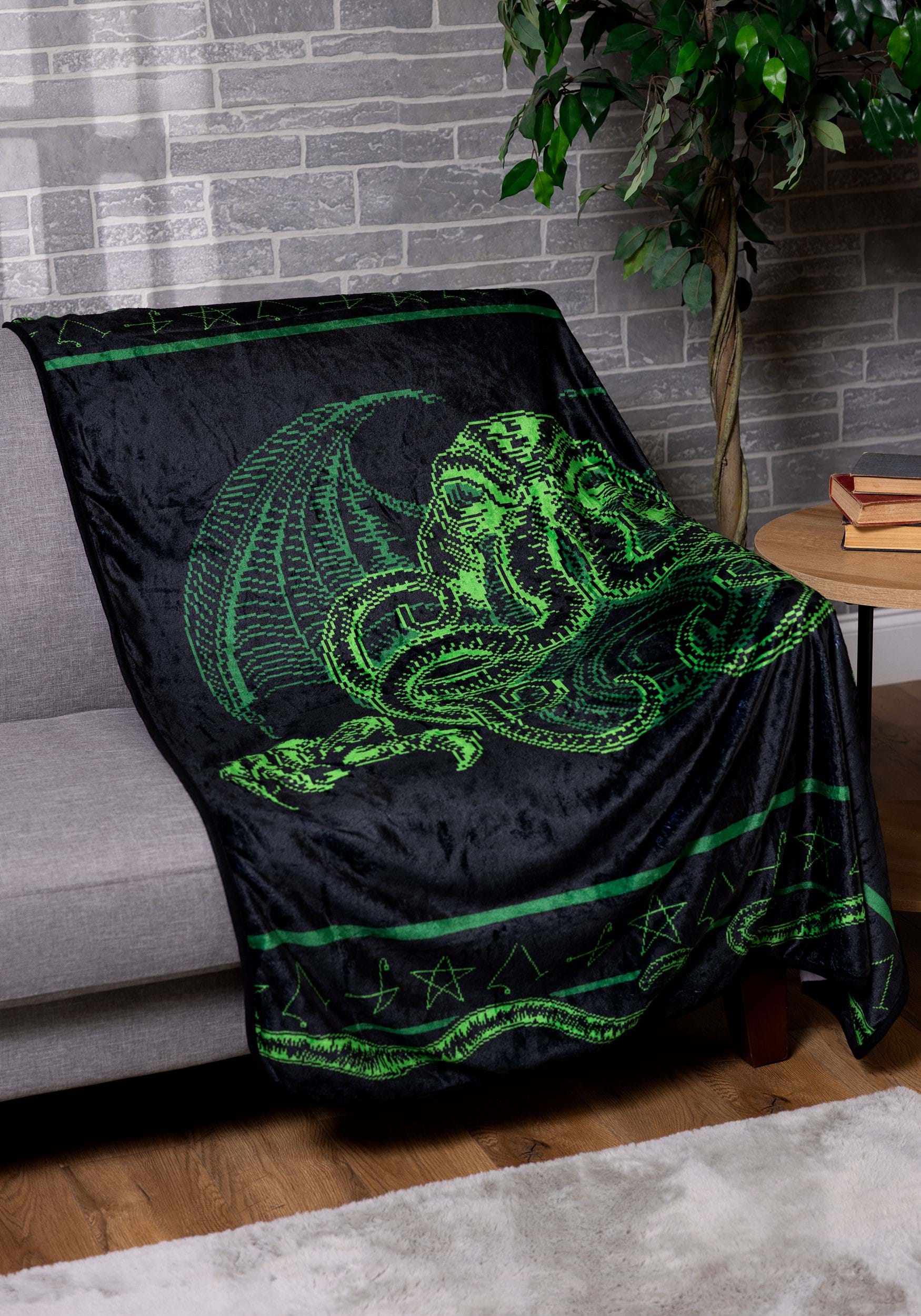 Fantasy Cthulhu Throw Blanket