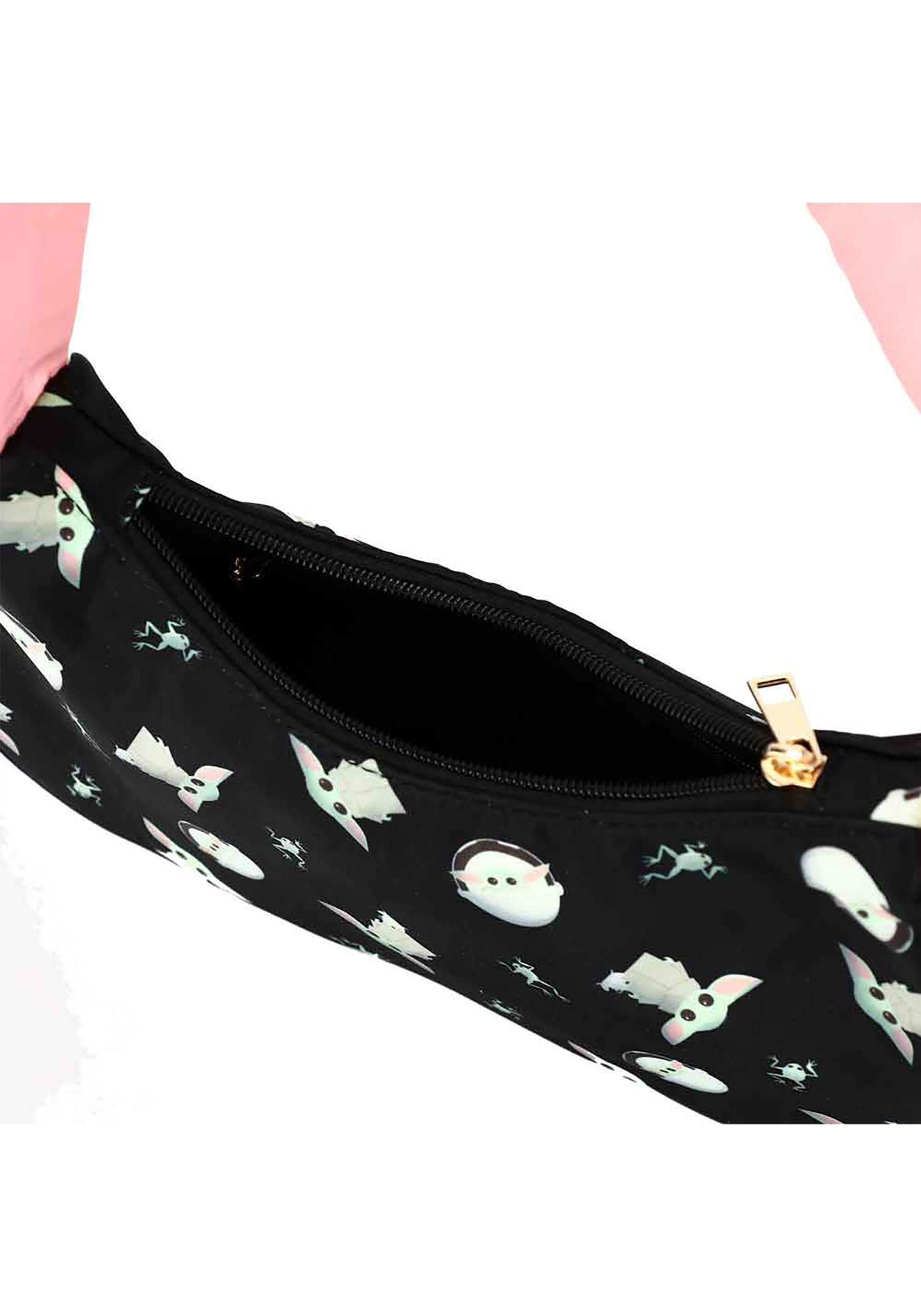 Star Wars Grogu Printed Shoulder Bag 5 Star Wars Grogu Printed Shoulder Bag
