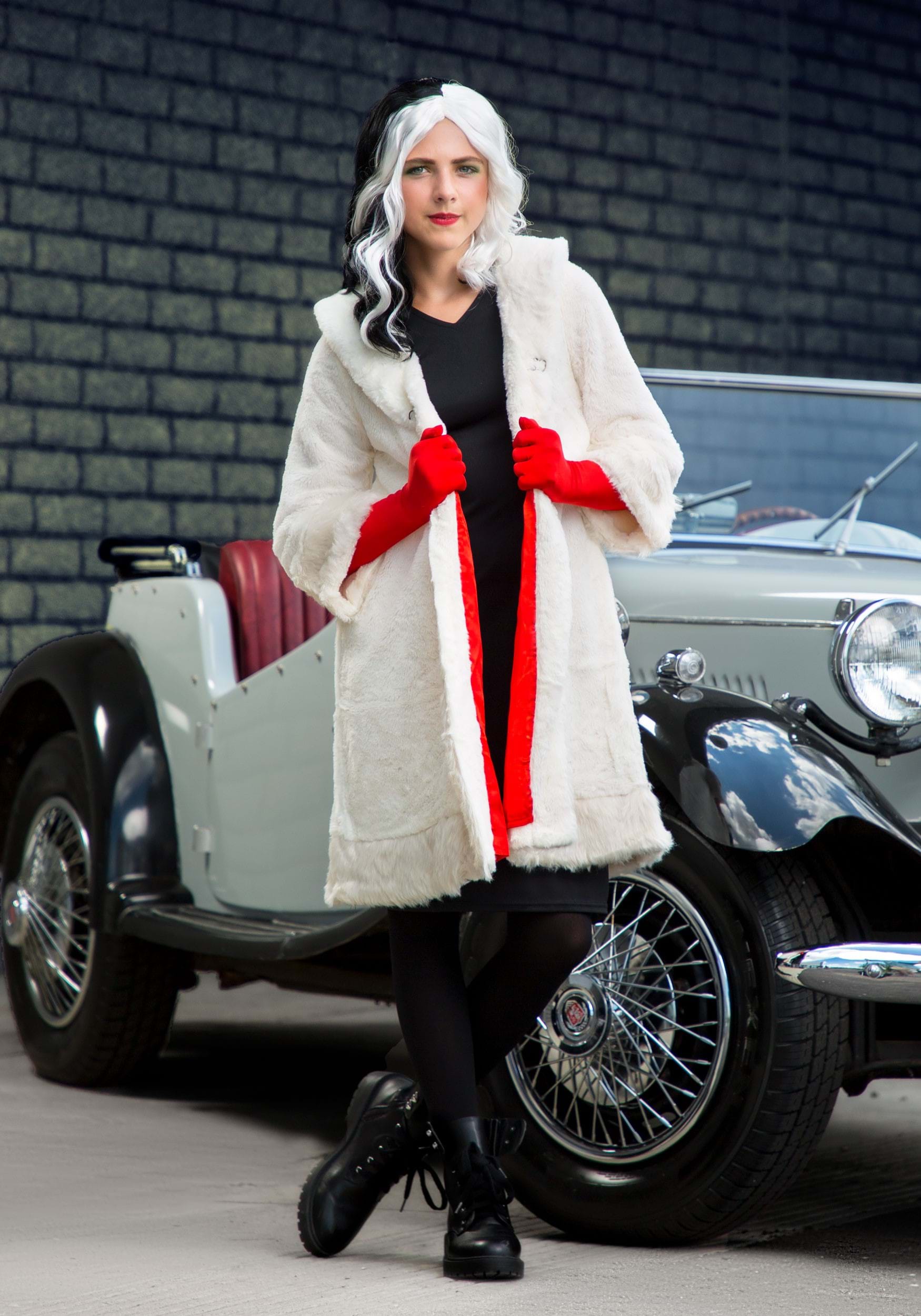 Tween Cruella De Vil Coat Costume from Disney's 101 Dalmatians 2 Tween Cruella De Vil Coat Costume from Disney's 101 Dalmatians
