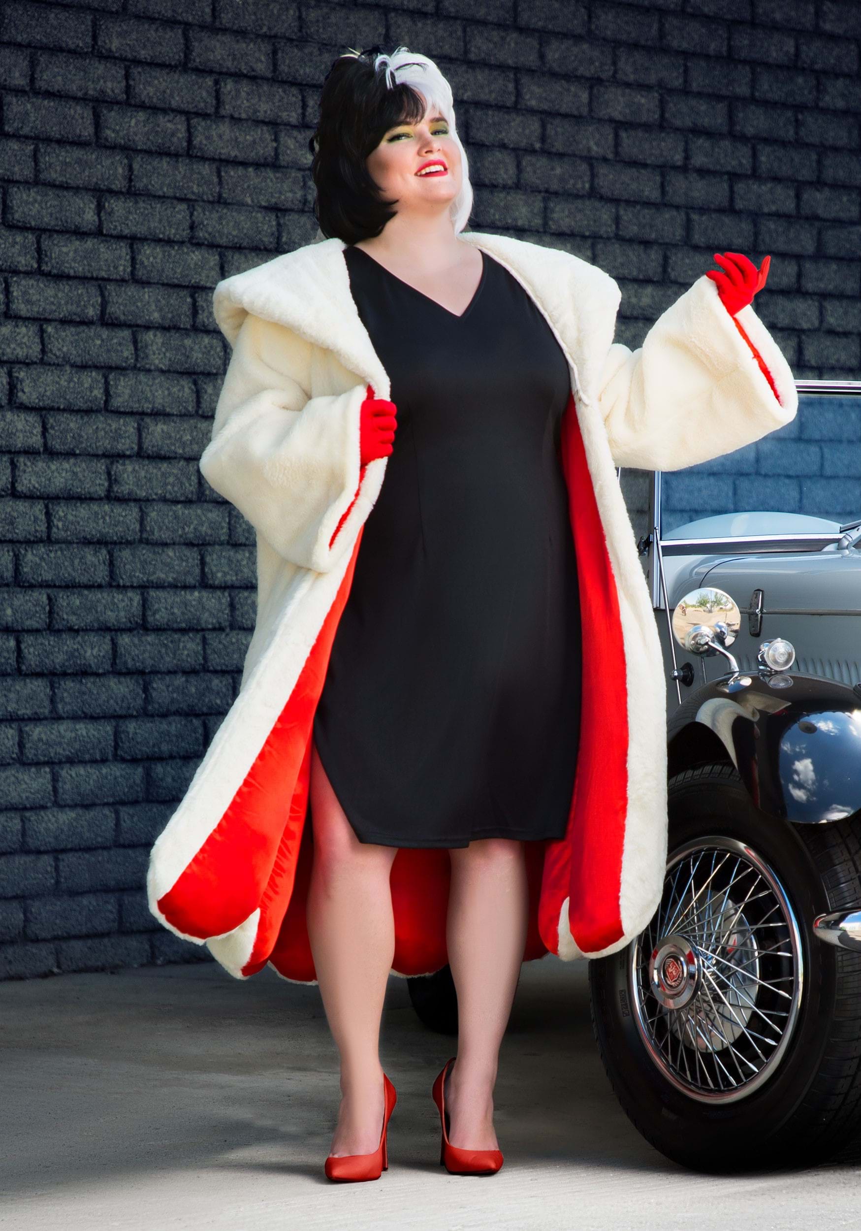 Cruella De Vil Coat Costume for Plus Size Women from Disney's 101 Dalmatians
