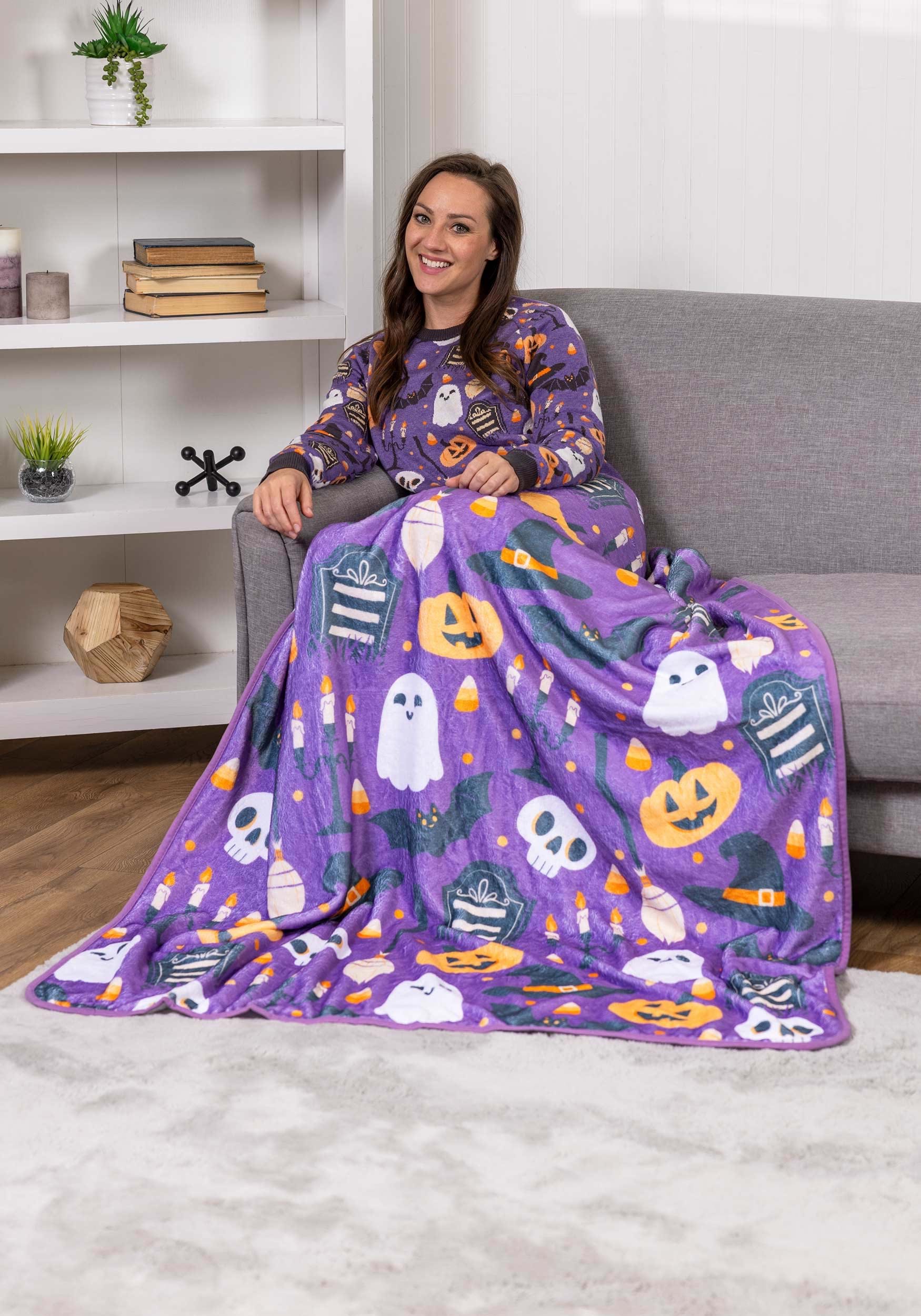 Halloween Mischief Throw Blanket