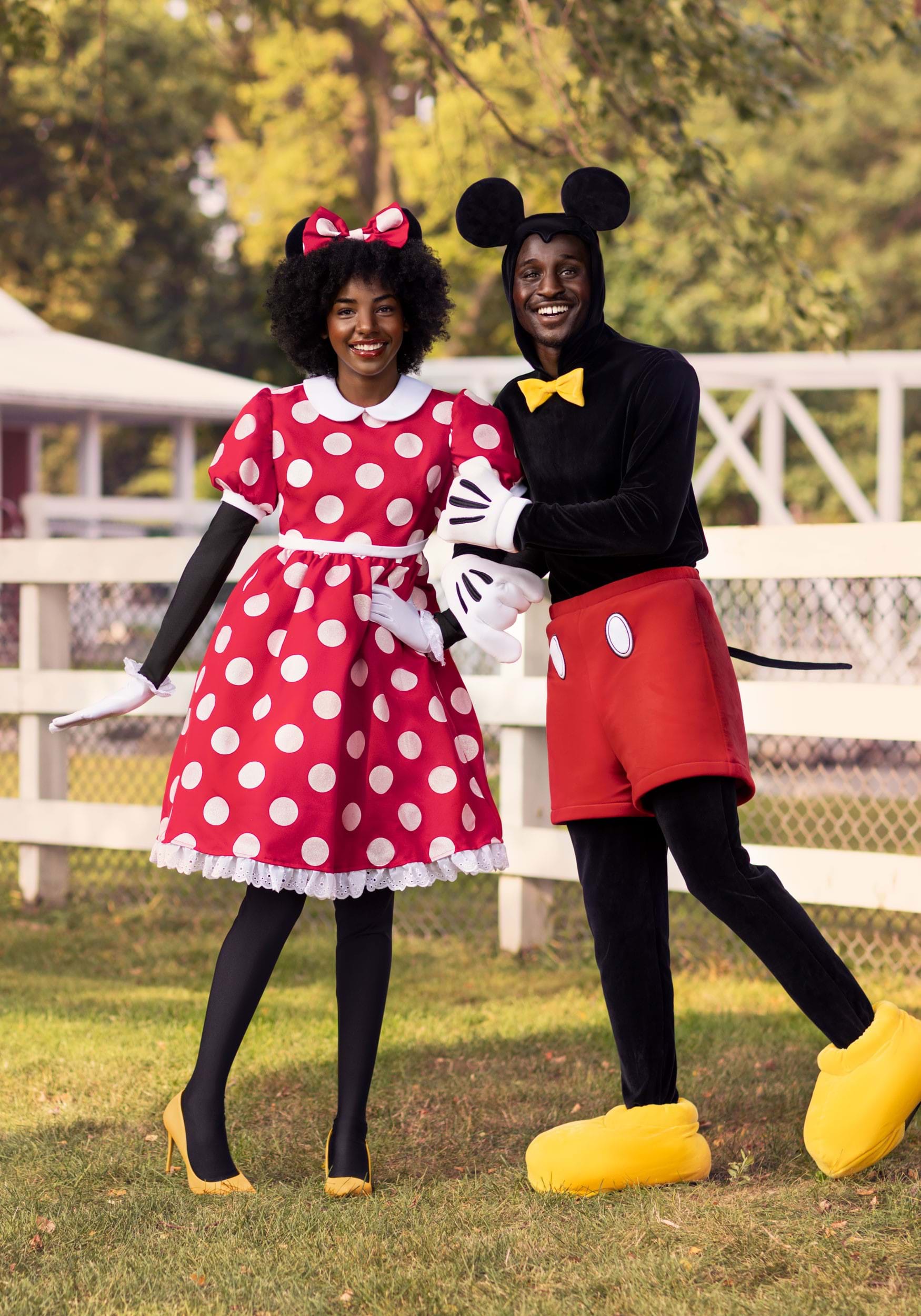 Deluxe Disney Mickey Mouse Costume for Men