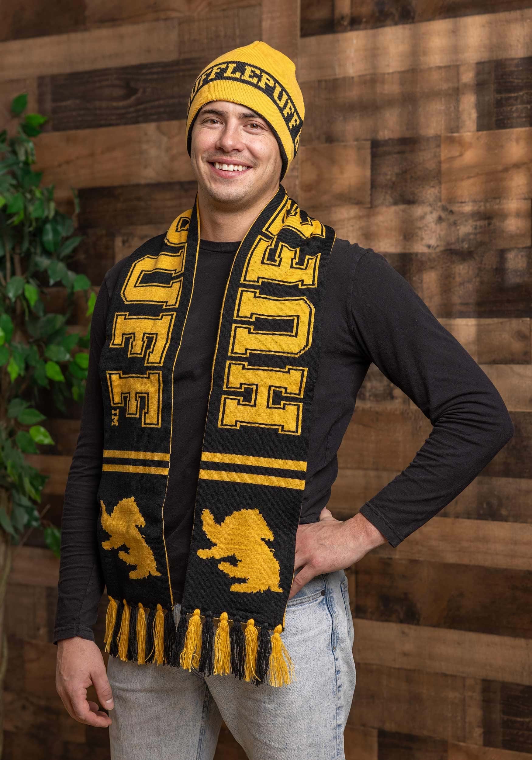 Harry Potter Reversible Hufflepuff Knit Scarf