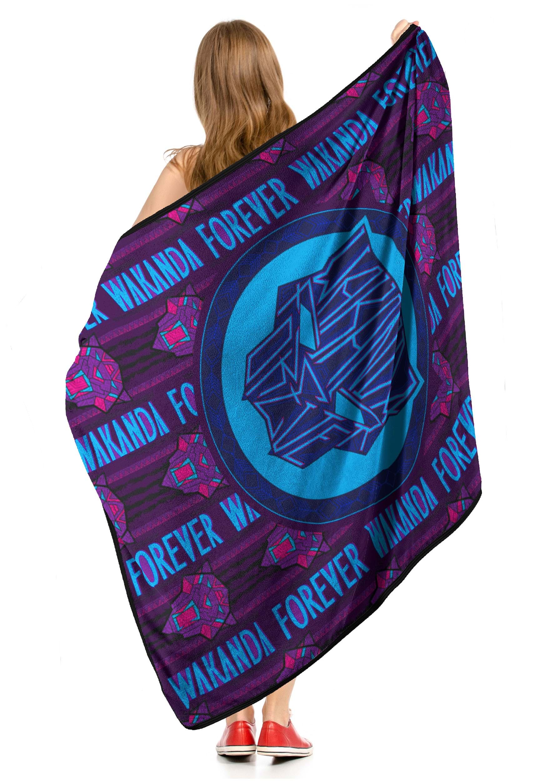 Black Panther Wakanda Forever Sign of Strength Micro Raschel Throw Blanket