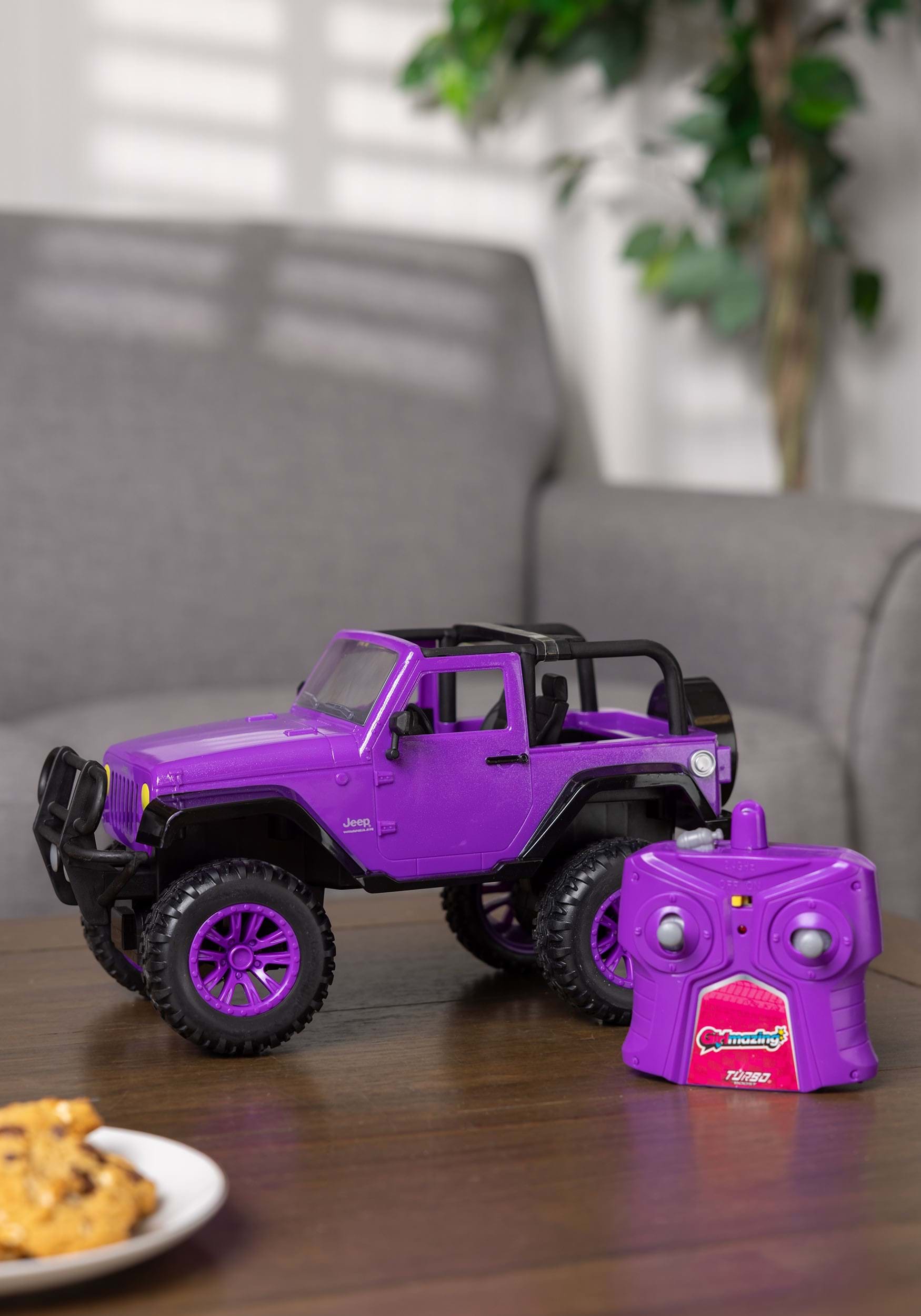 Jada Toys Girlmazing Jeep Wrangler R/C Toy Vehicle