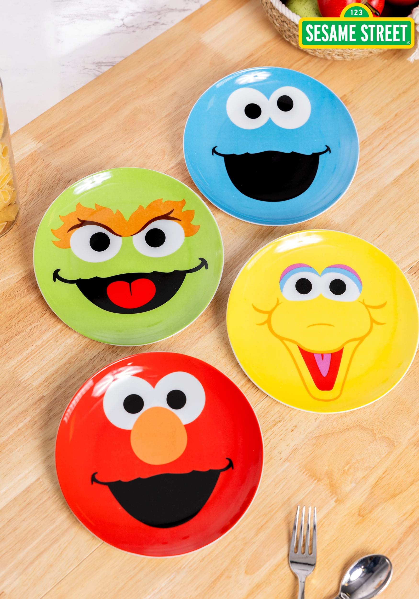 Set of 4 Sesame Street Plate Set
